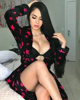 Finike Escort Bayan Hakikatı Yansıtıyor